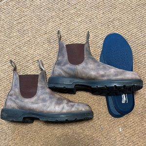 Men’s brown leather Blundstone Boots